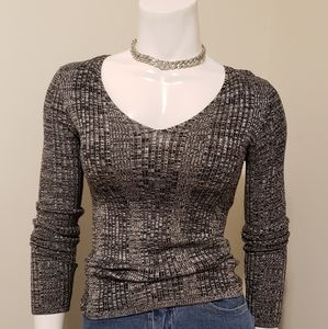 Black marble, fitted, ribbed, v-neck sweater